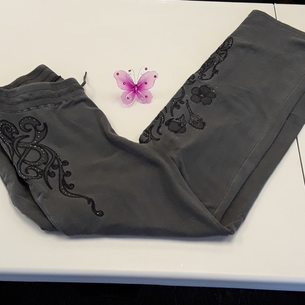 Women's sz L embroidered grey sweatpants   0955P6